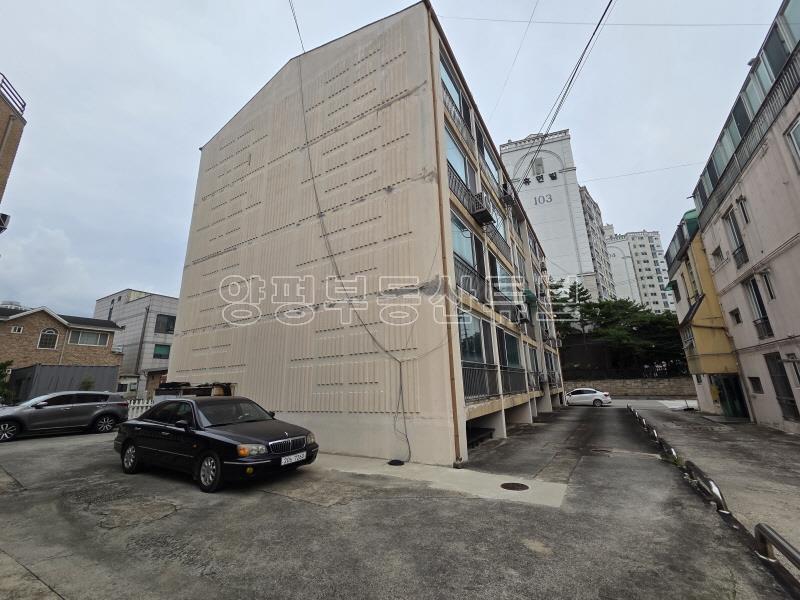 양평역 도보 5분 근거리에 있는 넓은 방3 넓은 거실 넓은 베란다 있는 연립주택_1