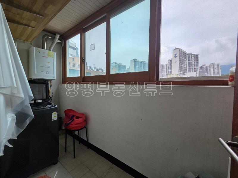 양평역 도보 5분 근거리에 있는 넓은 방3 넓은 거실 넓은 베란다 있는 연립주택_10