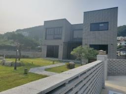 혁신초등학교인 조현초등학교 5분거리에 위치한 고급전원주택입니다._썸네일_5