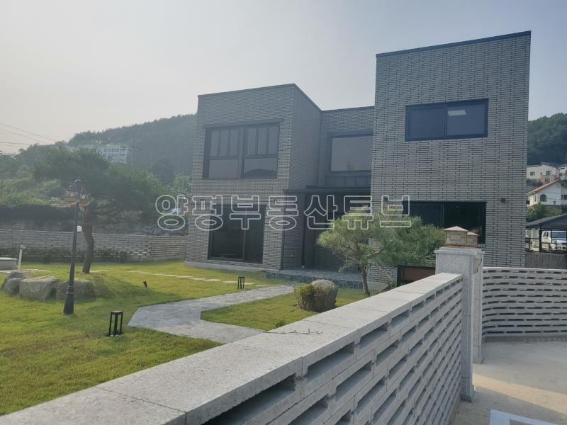 혁신초등학교인 조현초등학교 5분거리에 위치한 고급전원주택입니다._5
