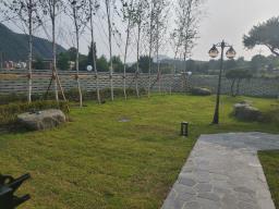 혁신초등학교인 조현초등학교 5분거리에 위치한 고급전원주택입니다._썸네일_9