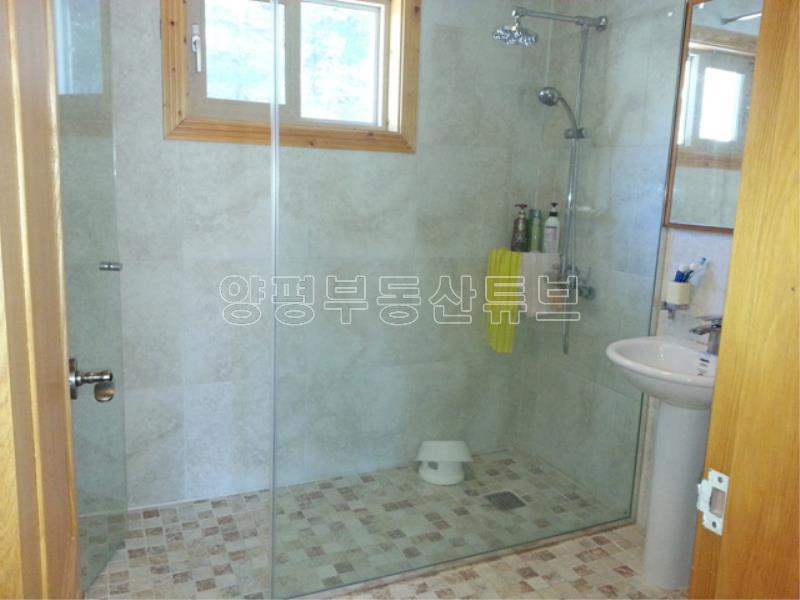 양평 IC 인근  아신리  땅넓은 고급 전원주택_17