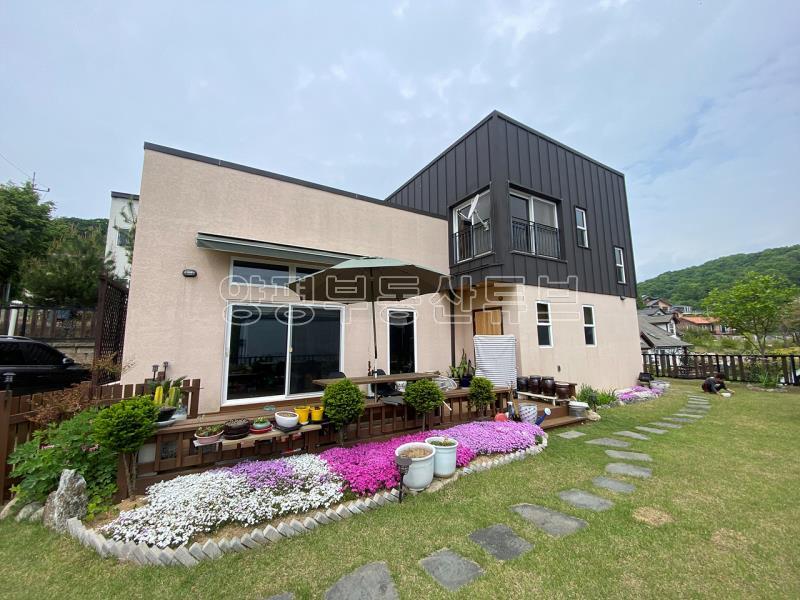 떠오르는 태양을 바라보는 전망 좋은  집_16