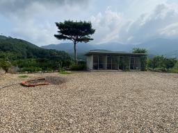 숲세권 조용한 마을의 전망좋은 전원주택_썸네일_7