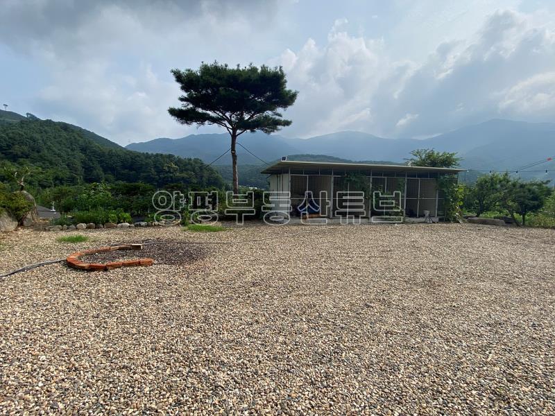숲세권 조용한 마을의 전망좋은 전원주택_7