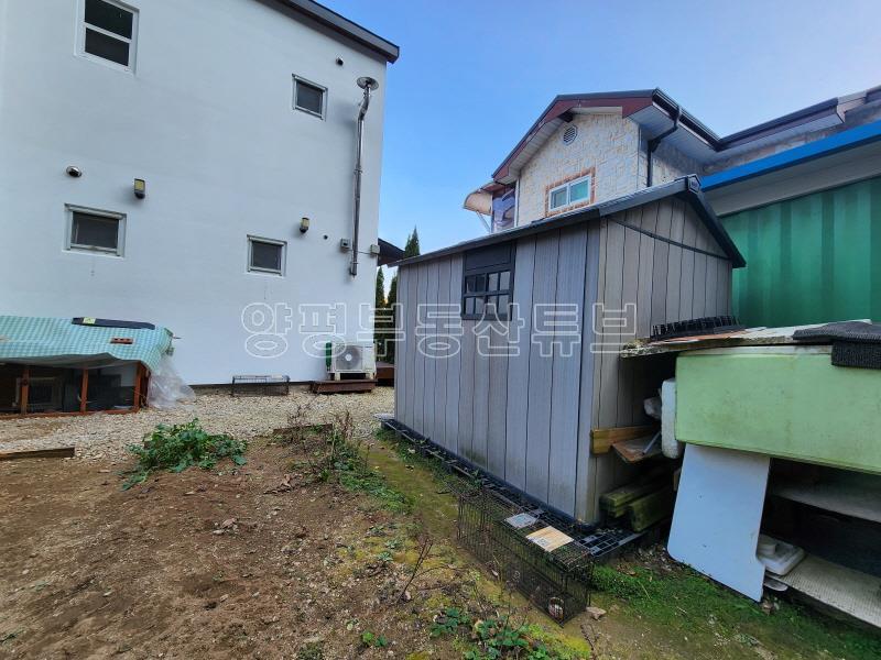 산자락 접한 조용하고 아늑한 곳으로 근거리에 개천이 흐르는 배산임수의 입지_1