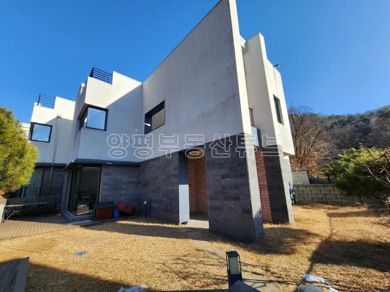 환경이 깨끗하고 산과 물이 좋은 숲세권으로 IC와 양수역이 가까운 곳입니다_9