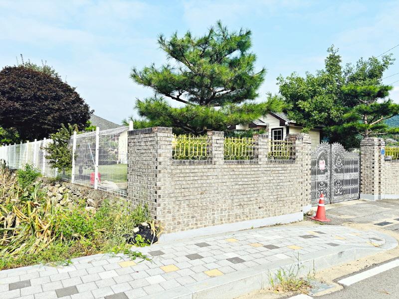 용문초등학교 인근 공도 접하여 땅넓고 정원 잘가꾸어진 예쁜 전원주택_22