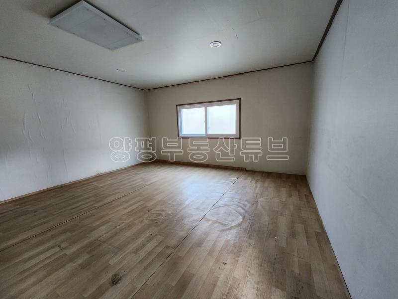 (창고임대)양평IC와 아신역 인근 거주가능한 사무실있는 창고임대입니다_5