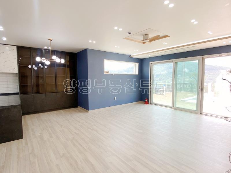 양평IC 접근성 좋은 탁트인 전망의 철콘으로 잘지은 전원주택_4
