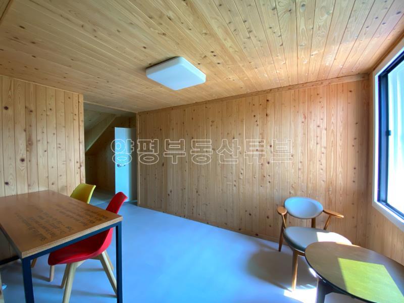 남한강 뷰를 바라볼 수 있는 정원이 잘가꾸어진 아름다운 집_14