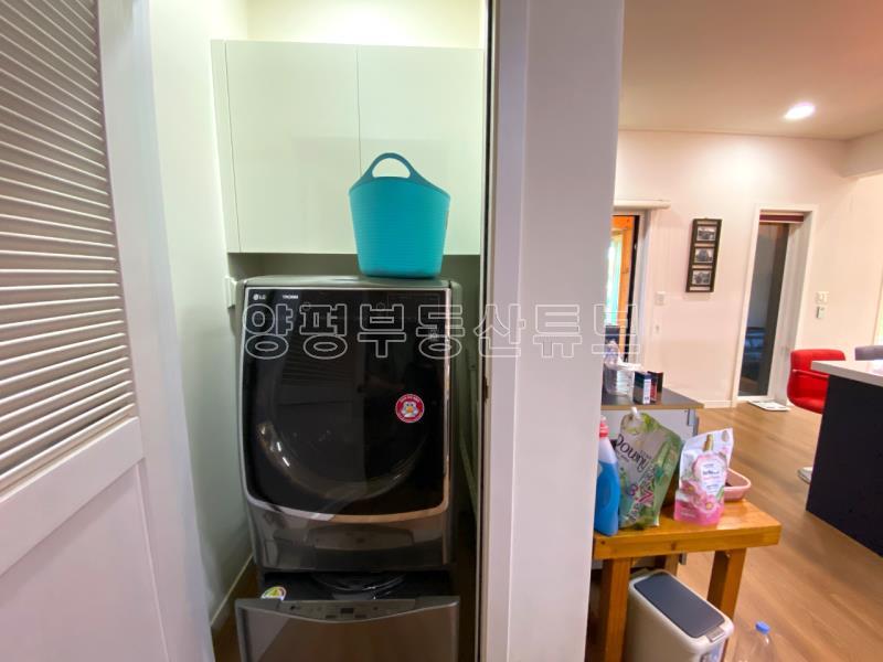 남한강 뷰를 바라볼 수 있는 정원이 잘가꾸어진 아름다운 집_17