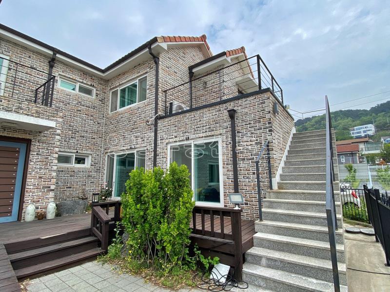 37번 국도 인근 1.2층 별도 출입구 되어 있어 2가구 거주 가능한 주택 매매_5