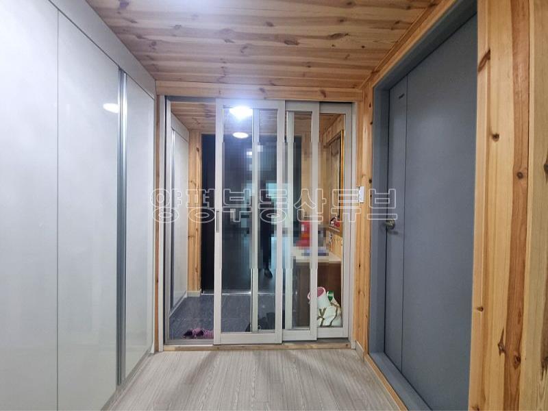 2차선 도로변 접근성 좋으며, 조현초등학교 인근의 땅 넓은 세컨하우스_8