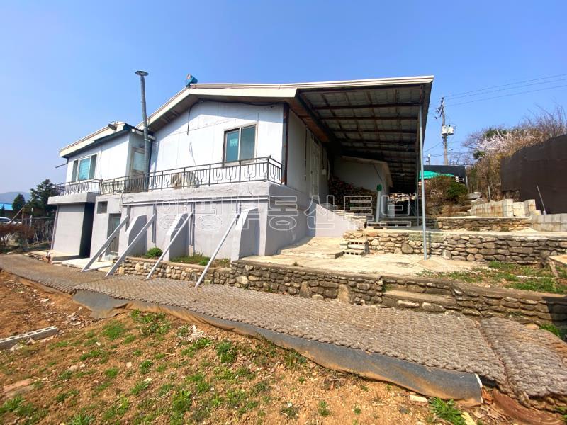 남한강 산책로 근거리에 있는 300평대 땅이 있는 오래된 구옥 매매_2