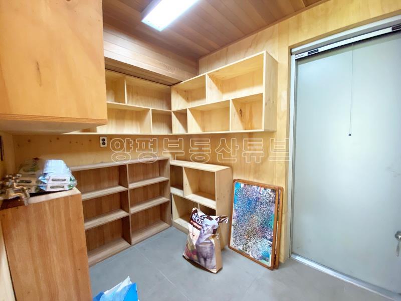 계곡과 숲으로 둘러쌓여 있는 조용하고 아늑한 남향으로 되어 있는 단층 주택 월세가능_12