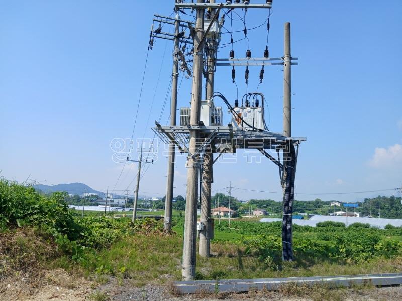 공장 2동 창고 1도 사무실 및 기숙사 1동 2,120평의 넓은 땅 북여주IC  5분_12
