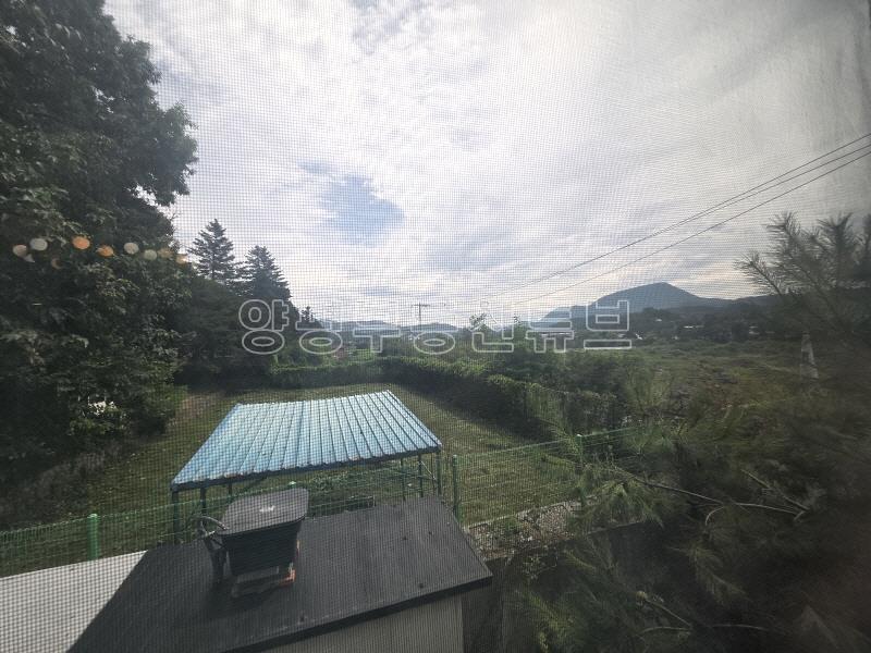 흑천과 추읍산이 훤희 보이는 전망 좋은 저렴한 주택_6