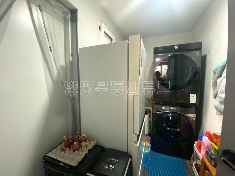 숲속에 한적하고 평안하게 자리하고 있는 철콘으로 잘지은 전원주택_5