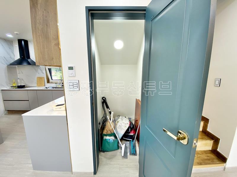 6번국도 접근성 좋은 입지 신축 2년내 잘지은 전망 좋은 전원주택_7