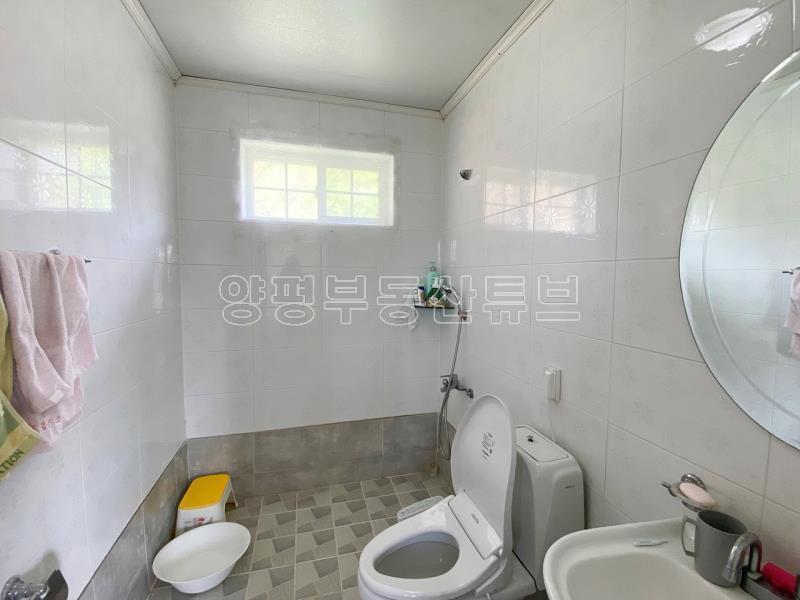 산자락 아래 탁트인 시야에 용문산이 전망 되는 저렴한 가격의 전원주택_11