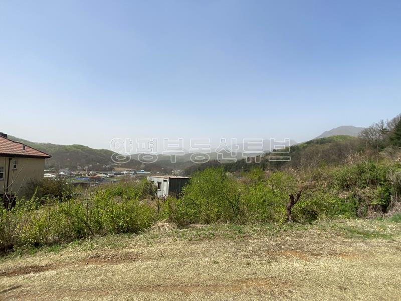 산자락 아래 탁트인 시야에 용문산이 전망 되는 저렴한 가격의 전원주택_13