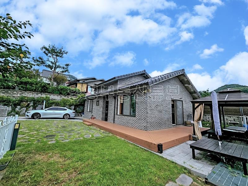 국수역 1km  전망이 트여 있는 철콘으로 지은 단층의 전원주택_17