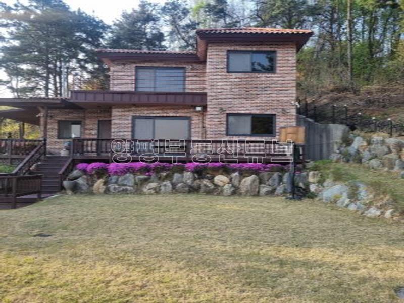 상쾌한 아침과 아름다운 숲의 사계를 마음껏 누릴 수 있는 전원주택_1