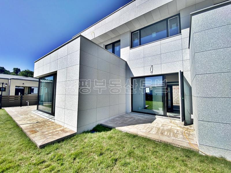 햇살 좋은 동향으로 남한강이 조망되는 신축 전원주택_23