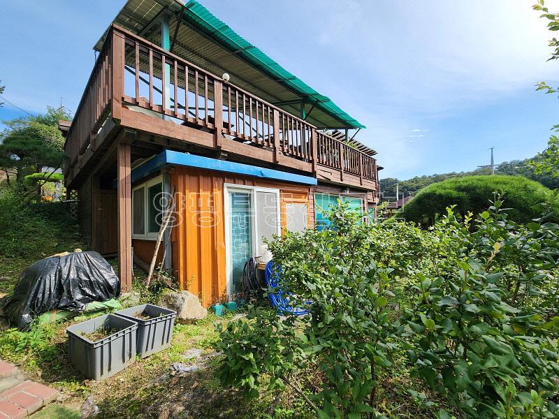 숲으로 둘러쌓은 청운면 산 좋고 물 좋고 공기 좋은 건강한 마을의 초입에 있는 집_15