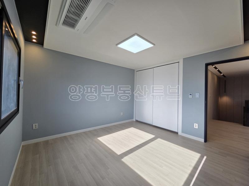 아름다운 사계절이 펼쳐지는 양평의 자연을 한 눈에 볼 수 있는 멋진 전망의 집_15