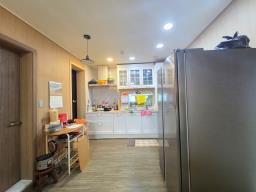 숲으로 둘러쌓인 아늑한 곳에 있는 남동향의 저렴한 전원주택 전세(월세5000/100)_썸네일_4