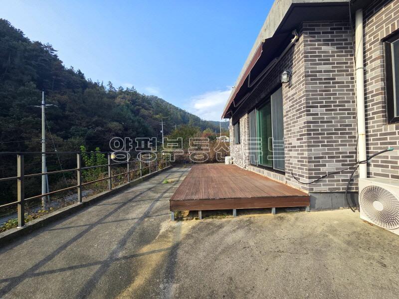 숲으로 둘러쌓인 아늑한 곳에 있는 남동향의 저렴한 전원주택 전세(월세5000/100)_23