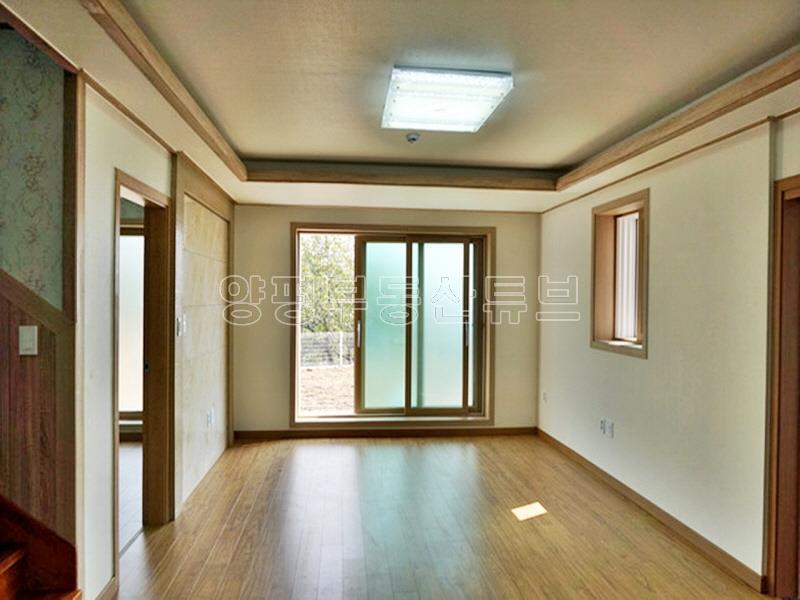 양평읍 백안리 철콘으로 지은 1.2층  전원주택 전세 3억_6