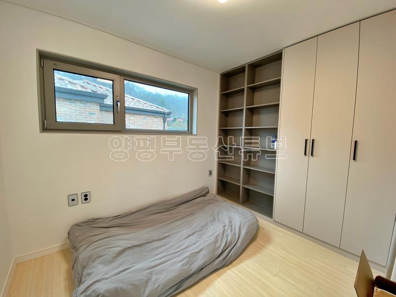 예쁘게 질지은 햇살 좋고 앞이 트여 있고 도로 접근성 좋은 평탄지 전원주택 [전세4.5억]_13