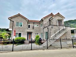 37번 국도 인근이며 양평시내 접근성 좋은 신애리 방5개 다가구형 전원주택 전세 4.5억