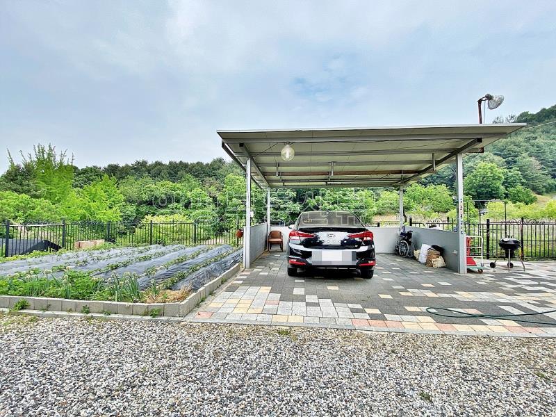 37번 국도 인근이며 양평시내 접근성 좋은 신애리 방5개 다가구형 전원주택 전세 4.5억_13