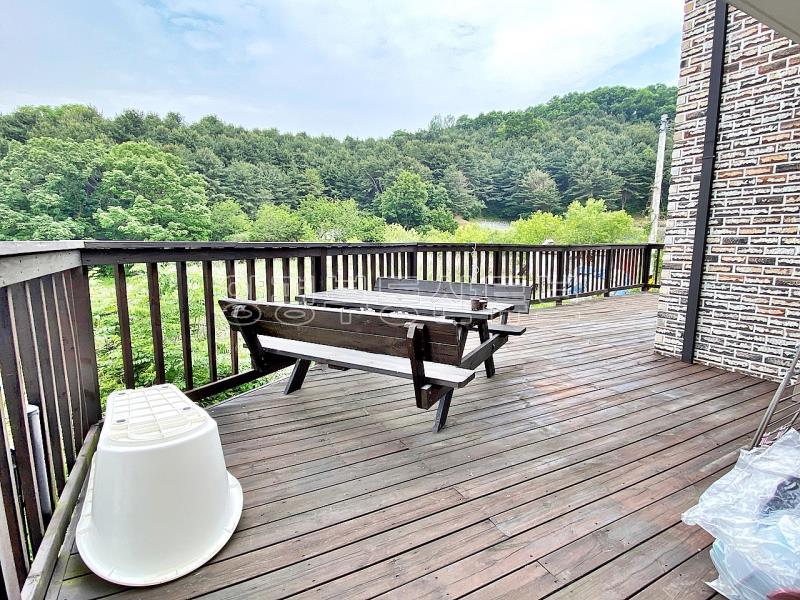 37번 국도 인근이며 양평시내 접근성 좋은 신애리 방5개 다가구형 전원주택 전세 4.5억_15