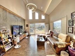 300여평의 넓은 땅에 직영으로 잘지은 단층의 햇살 좋은 전원주택_썸네일_2