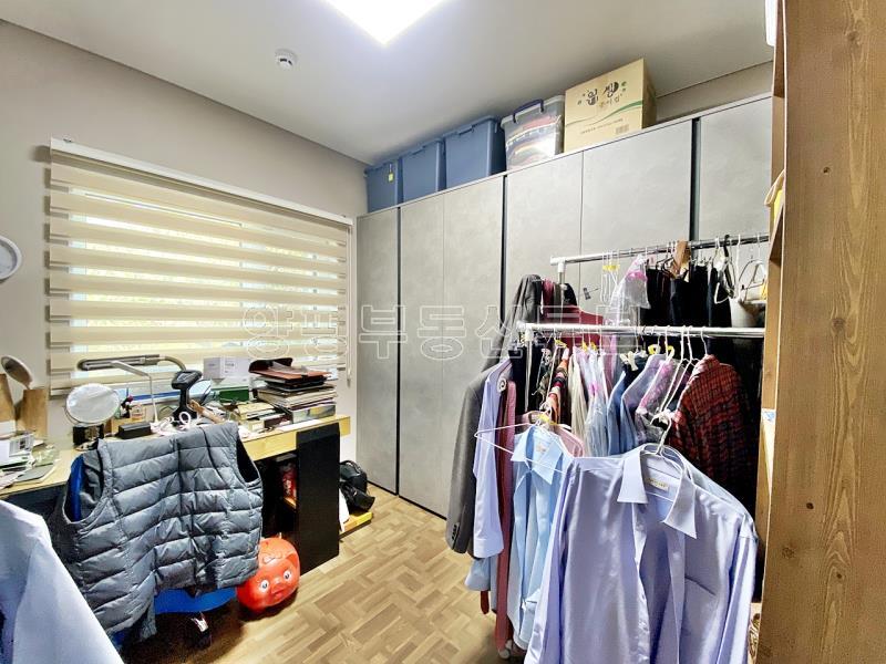 300여평의 넓은 땅에 직영으로 잘지은 단층의 햇살 좋은 전원주택_7