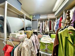 300여평의 넓은 땅에 직영으로 잘지은 단층의 햇살 좋은 전원주택_썸네일_11