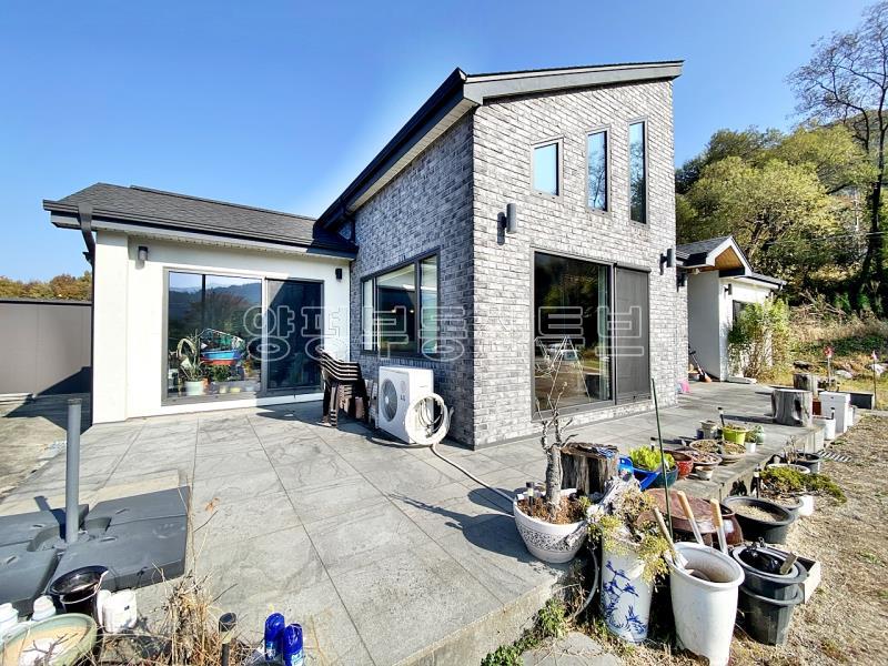 300여평의 넓은 땅에 직영으로 잘지은 단층의 햇살 좋은 전원주택_16