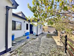 300여평의 넓은 땅에 직영으로 잘지은 단층의 햇살 좋은 전원주택_썸네일_18