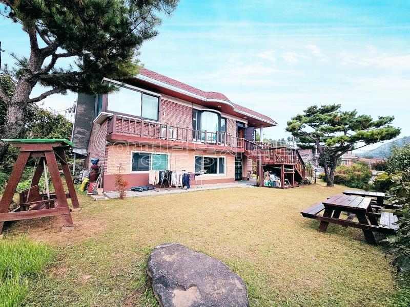 1.2층 별도 거주 가능하며 임대 수익 나오며 6번국도 접근성 좋은 전원주택_1