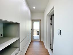 떠오르는 아침 햇살을 풍요롭게 받아 평온한 삶을 누릴 수 있는 잘지은 단층 전원주택_썸네일_4