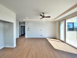 떠오르는 아침 햇살을 풍요롭게 받아 평온한 삶을 누릴 수 있는 잘지은 단층 전원주택_썸네일_5