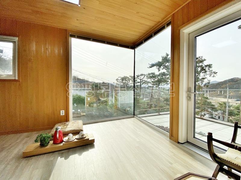 탁트인 멋진 시원한 뷰, 소유주가 직접 설계하고 정성으로 잘지은 전원주택_5