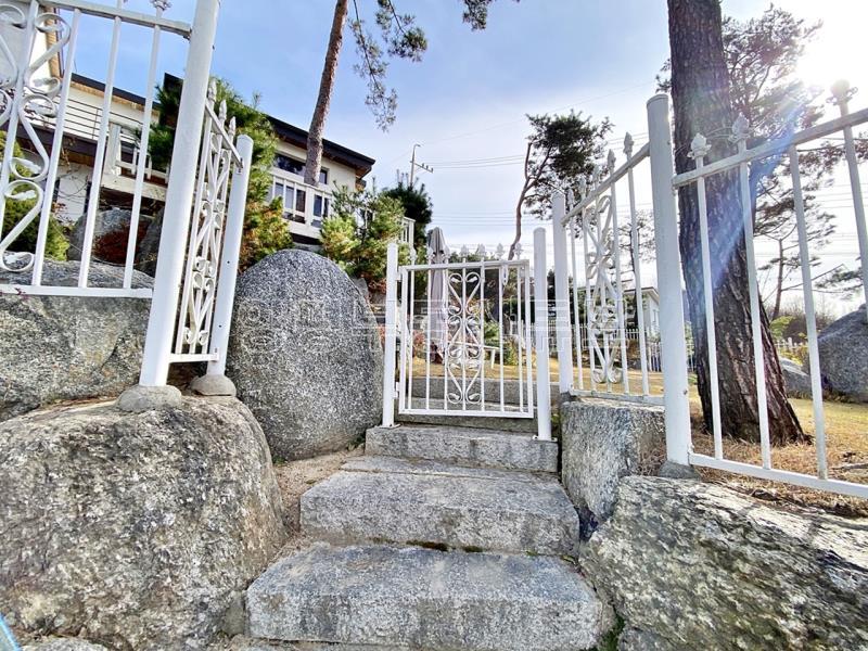 탁트인 멋진 시원한 뷰, 소유주가 직접 설계하고 정성으로 잘지은 전원주택_21