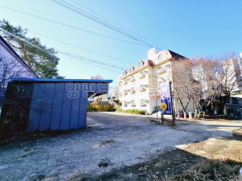 남양평IC 접근성 좋고 남한강변 산책로 및 파크골프장 인근  땅 넓은 모텔 매매_5