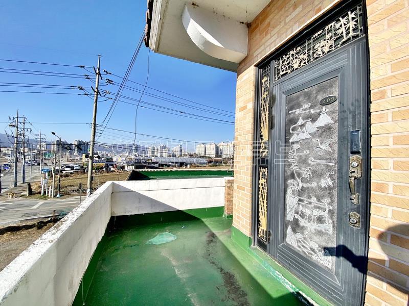 4차선 도로 옆에 있는 토지 174평 수익성 다가구 주택_10